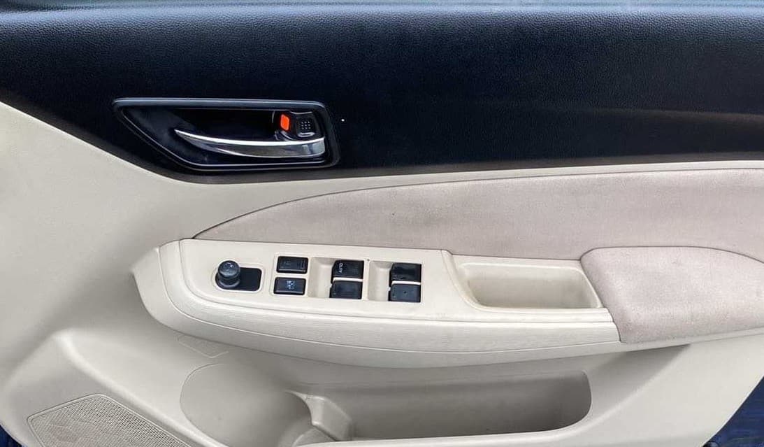 2017 Maruti Dzire VXI, Petrol, Manual, 54,307 km, Driver Side Door Panels Control