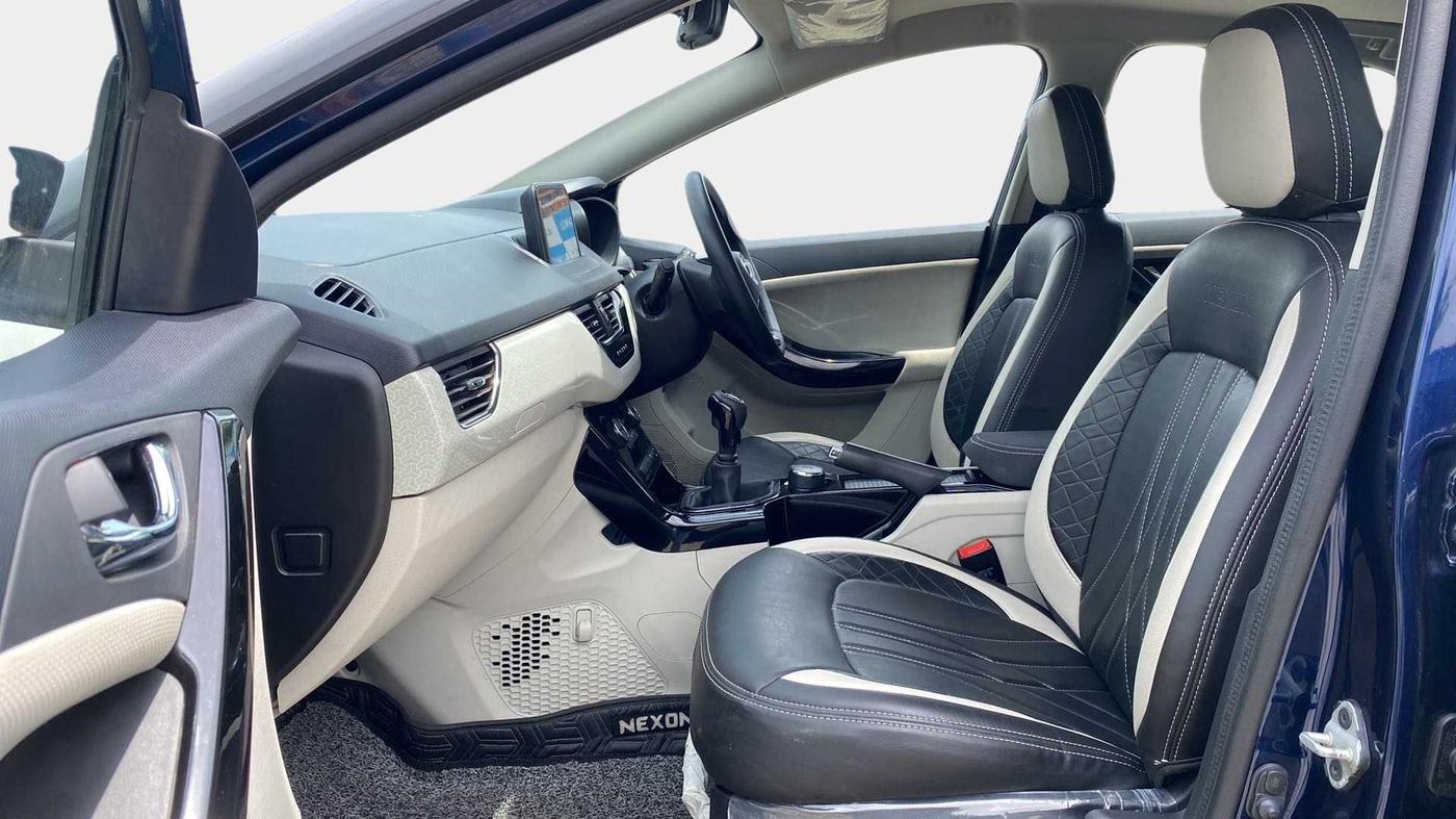 2022 Tata NEXON XZ PLUS (HS) PETROL, Petrol, Manual, 5,226 km, Right Side Front Door Cabin