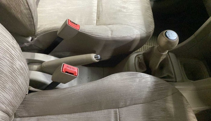 2015 Maruti Ertiga ZDI, Diesel, Manual, 74,875 km, Gear Lever