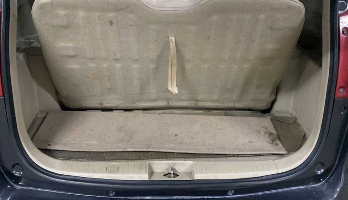 2015 Maruti Ertiga ZDI, Diesel, Manual, 74,875 km, Boot Inside