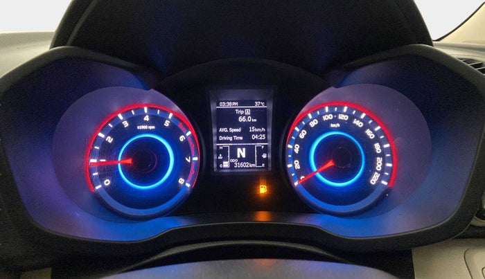 2020 Mahindra XUV300 W8 (O) 1.2 PETROL, Petrol, Manual, 31,731 km, Odometer Image