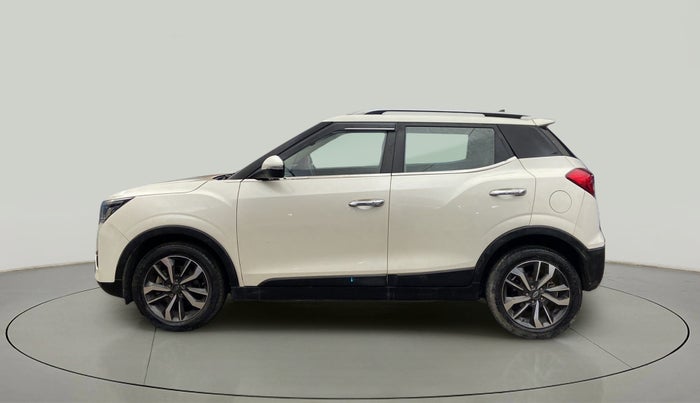 2020 Mahindra XUV300 W8 (O) 1.2 PETROL, Petrol, Manual, 31,731 km, Left Side