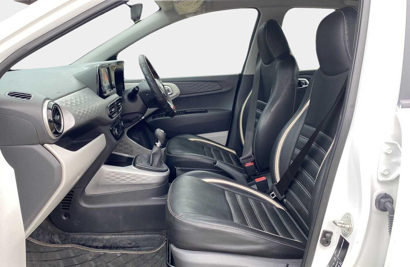 2022 Hyundai GRAND I10 NIOS SPORTZ 1.2 KAPPA VTVT, Petrol, Manual, 7,103 km, Right Side Front Door Cabin