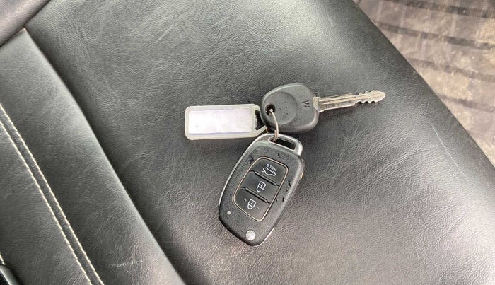 2022 Hyundai GRAND I10 NIOS SPORTZ 1.2 KAPPA VTVT, Petrol, Manual, 7,103 km, Key Close Up