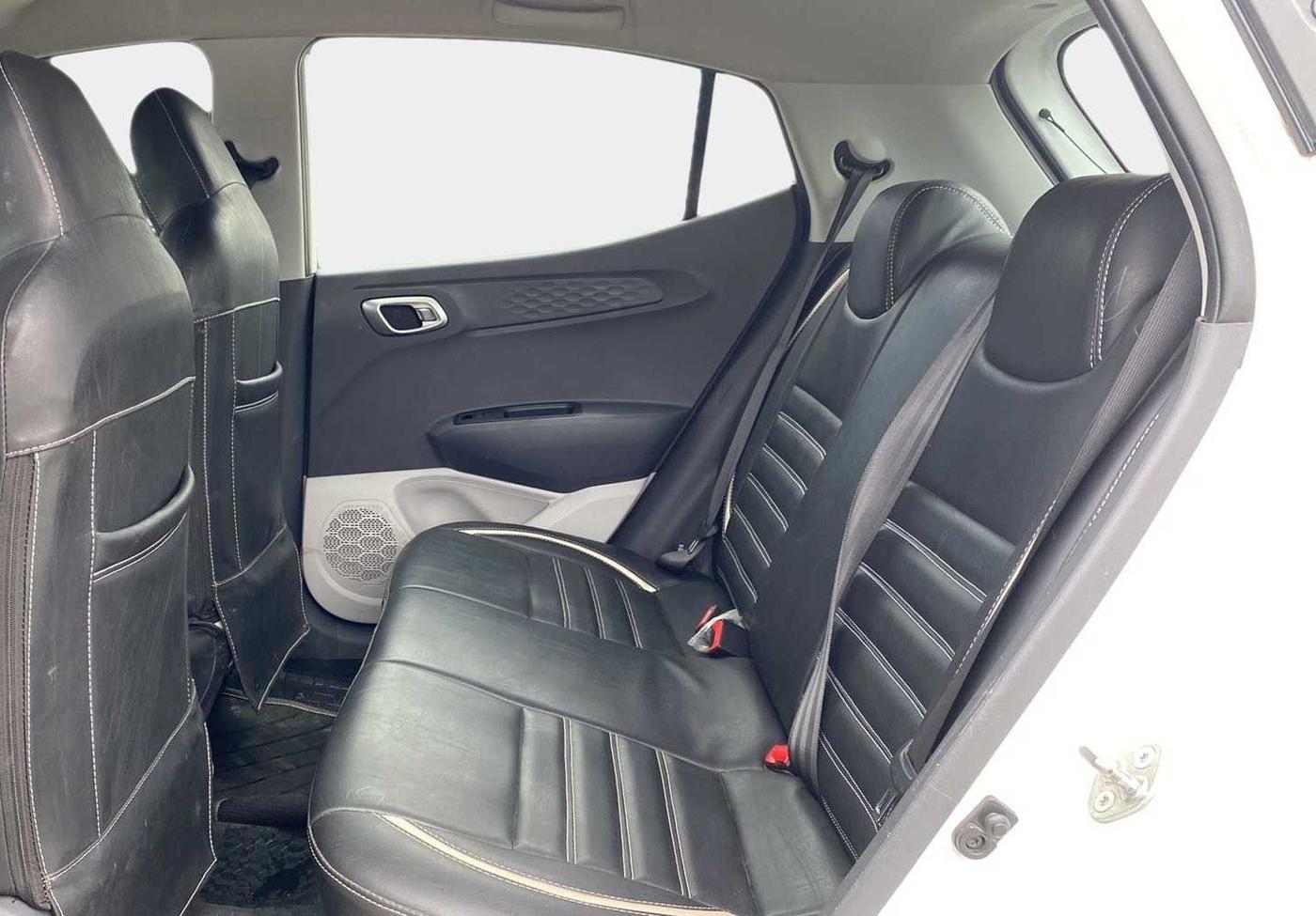 2022 Hyundai GRAND I10 NIOS SPORTZ 1.2 KAPPA VTVT, Petrol, Manual, 7,103 km, Right Side Rear Door Cabin