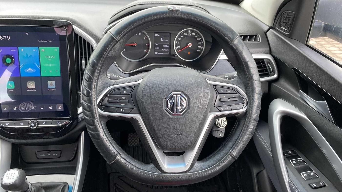 2022 MG HECTOR SHINE 1.5 PETROL TURBO MT, Petrol, Manual, 13,367 km, Steering Wheel Close Up