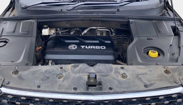 2022 MG HECTOR SHINE 1.5 PETROL TURBO MT, Petrol, Manual, 13,367 km, Open Bonet