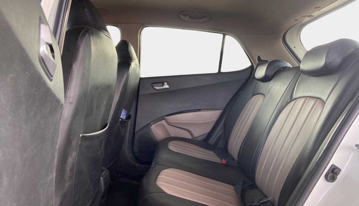 2017 Hyundai Grand i10 ASTA 1.2 KAPPA VTVT, Petrol, Manual, 68,469 km, Right Side Rear Door Cabin