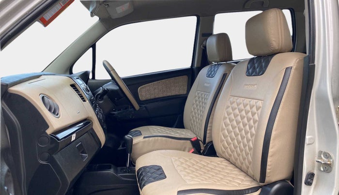 2018 Maruti Wagon R 1.0 VXI (O) AMT, Petrol, Automatic, 33,841 km, Right Side Front Door Cabin