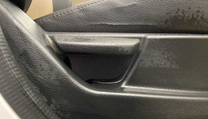 2017 Hyundai Eon ERA +, Petrol, Manual, 54,582 km, Driver Side Adjustment Panel