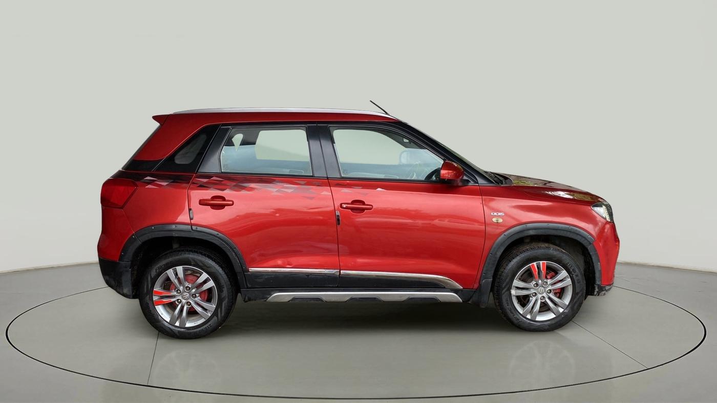 2016 Maruti Vitara Brezza ZDI, Diesel, Manual, 88,620 km, Right Side View