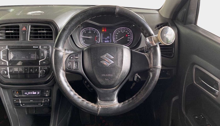 2016 Maruti Vitara Brezza ZDI, Diesel, Manual, 88,620 km, Steering Wheel Close Up