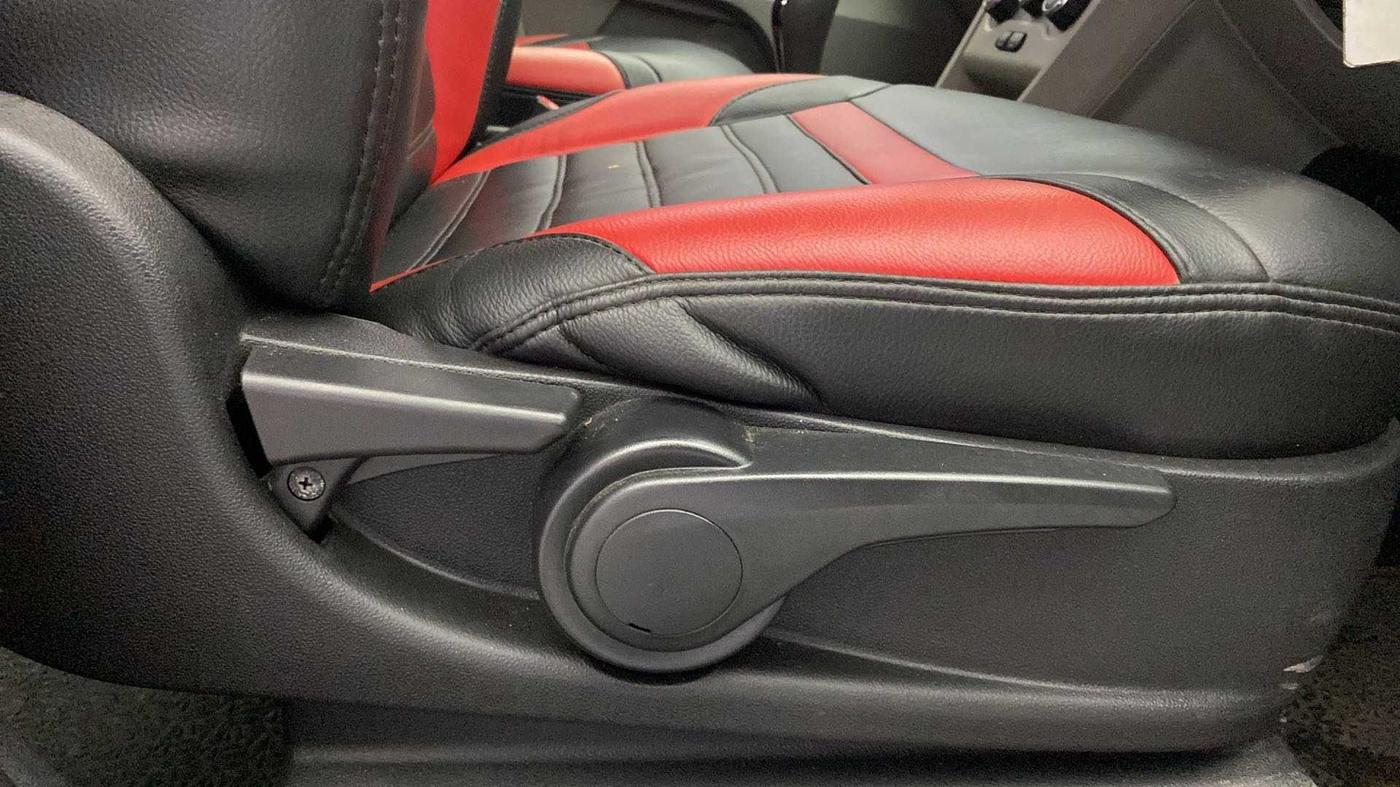 2019 Tata Tiago XZ PETROL, Petrol, Manual, 35,351 km, Driver Side Adjustment Panel