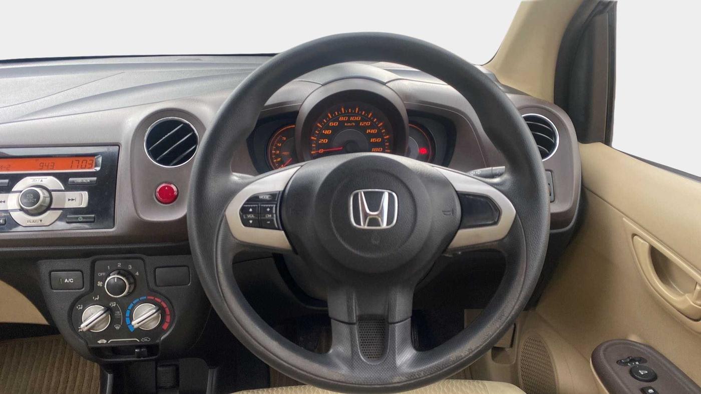 2013 Honda Amaze 1.5L I-DTEC S, Diesel, Manual, 63,567 km, Steering Wheel Close Up