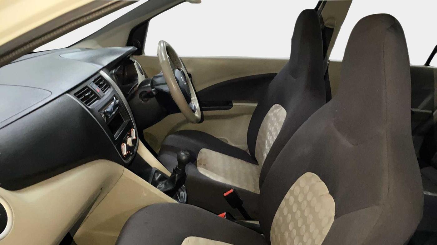 2014 Maruti Celerio VXI, Petrol, Manual, 71,820 km, Right Side Front Door Cabin