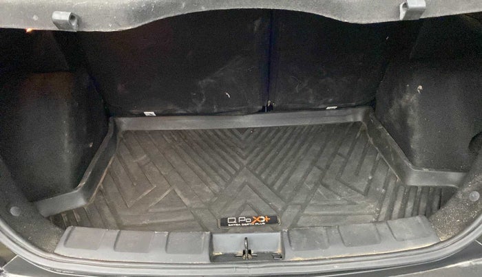 2022 Tata NEXON XZ PLUS (O) PETROL DARK EDITION, Petrol, Manual, 14,944 km, Boot Inside