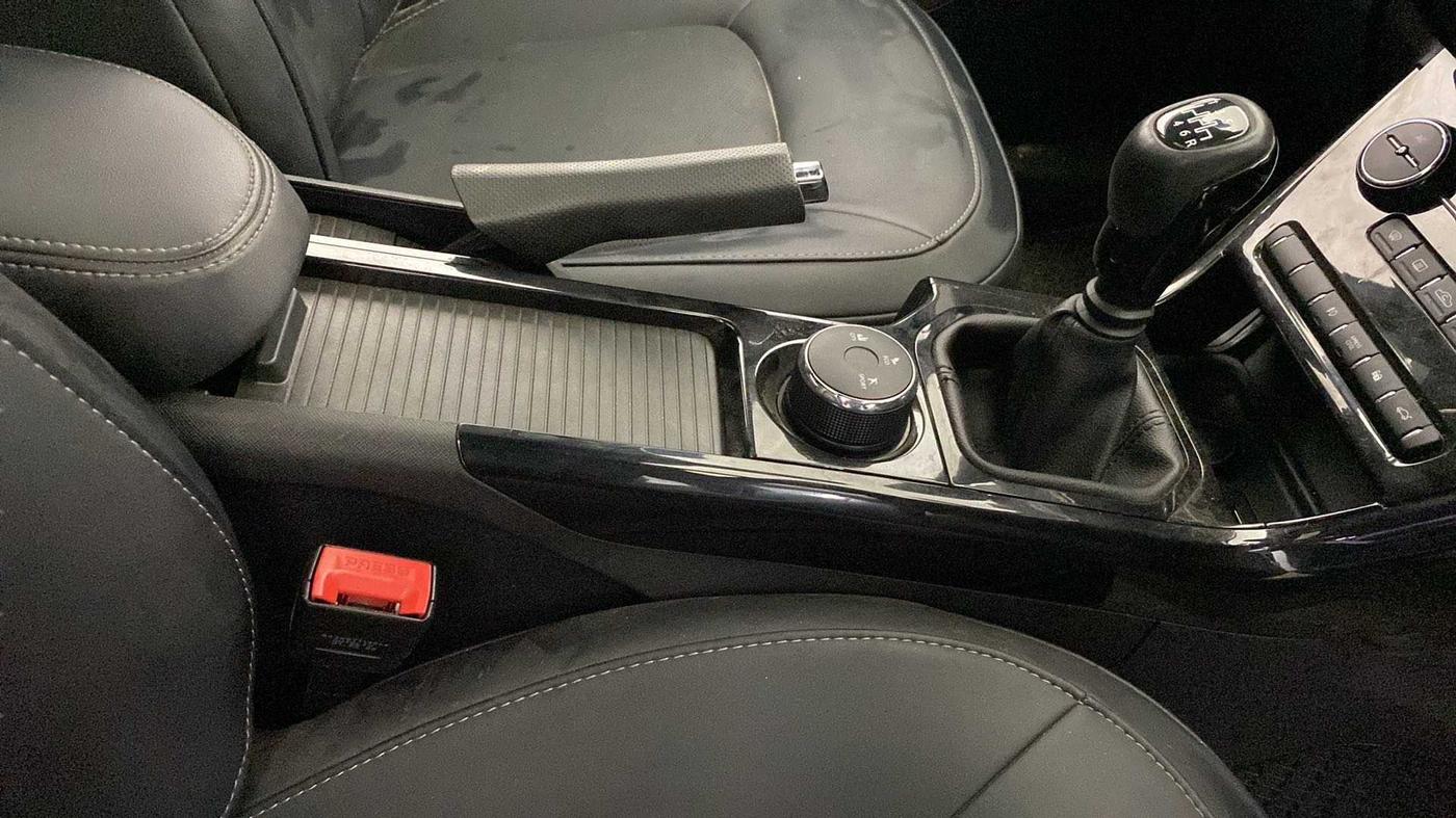 2022 Tata NEXON XZ PLUS (O) PETROL DARK EDITION, Petrol, Manual, 14,944 km, Gear Lever
