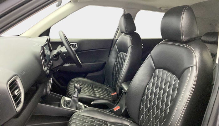 2022 Hyundai VENUE SX 1.0 TURBO, Petrol, Manual, 28,439 km, Right Side Front Door Cabin