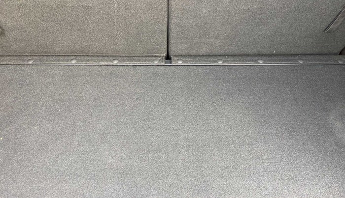 2022 KIA CARENS PRESTIGE PLUS 1.4 PETROL DCT 7 STR, Petrol, Automatic, 17,371 km, Boot Inside