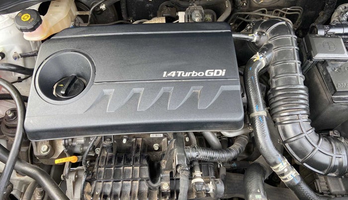 2022 KIA CARENS PRESTIGE PLUS 1.4 PETROL DCT 7 STR, Petrol, Automatic, 17,371 km, Open Bonet