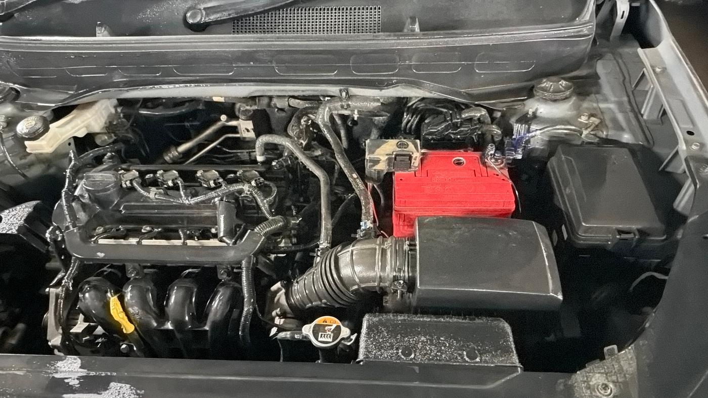 2021 Hyundai VENUE S 1.2, Petrol, Manual, 89,300 km, Engine View - Left