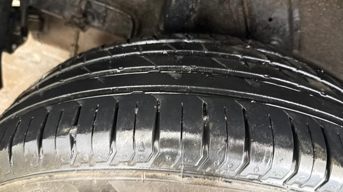 2021 Hyundai VENUE S 1.2, Petrol, Manual, 89,300 km, Right Rear Tyre Tread