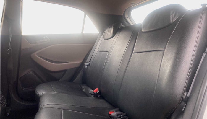 2018 Hyundai Elite i20 MAGNA EXECUTIVE CVT, Petrol, Automatic, 32,293 km, Right Side Rear Door Cabin