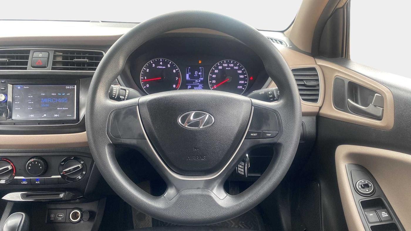 2018 Hyundai Elite i20 MAGNA EXECUTIVE CVT, Petrol, Automatic, 32,293 km, Steering Wheel Close Up