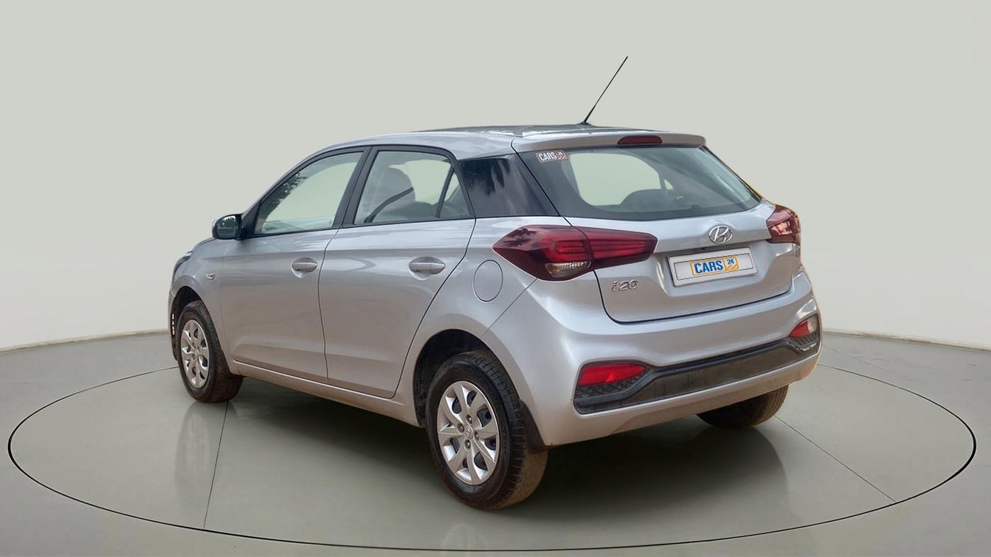 2018 Hyundai Elite i20 MAGNA EXECUTIVE CVT, Petrol, Automatic, 32,293 km, Left Back Diagonal
