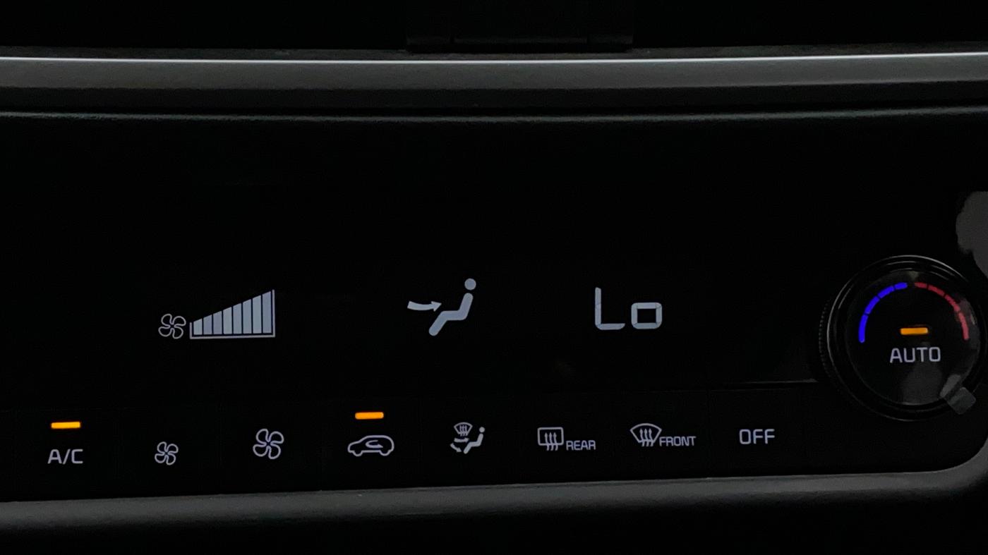 2020 KIA SELTOS HTX 1.5 PETROL, Petrol, Manual, 46,295 km, Automatic Climate Control