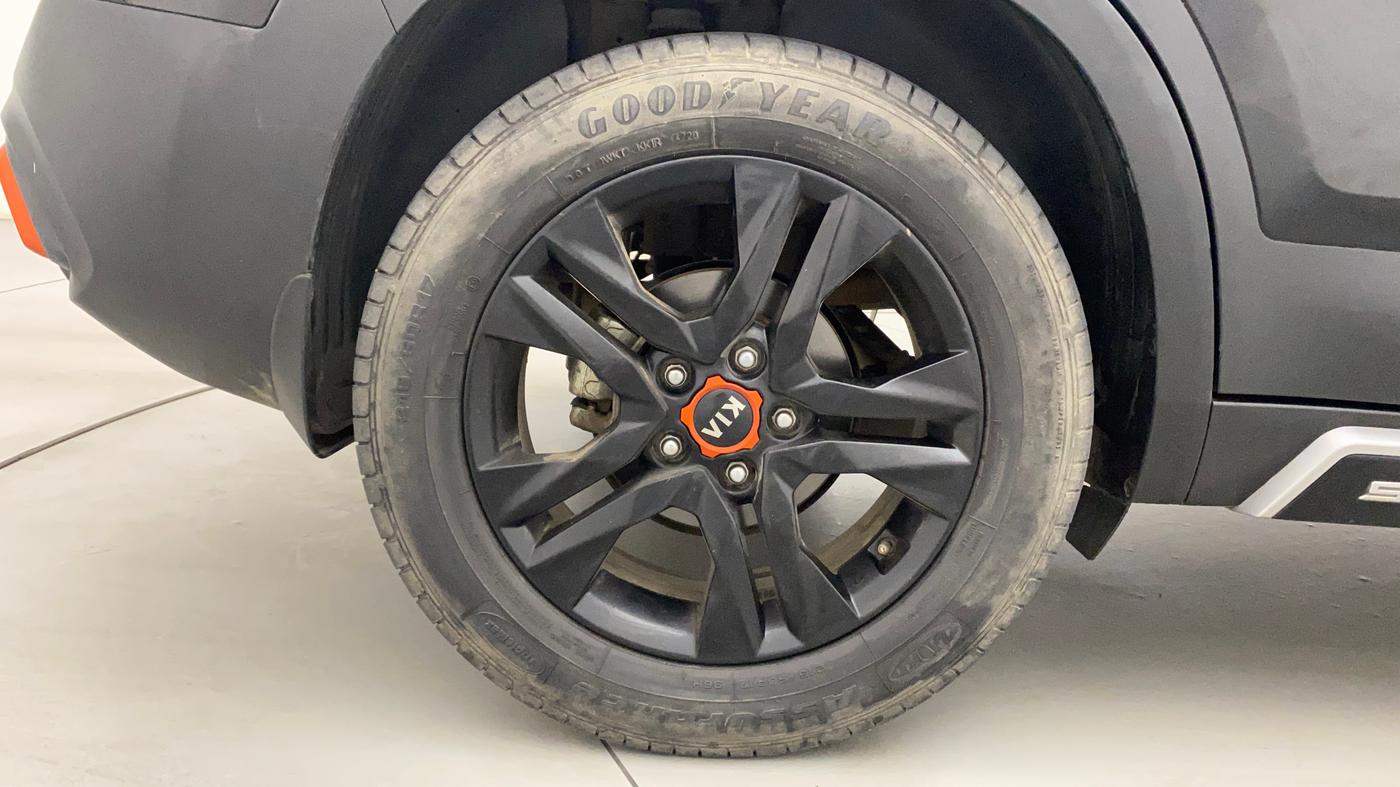 2020 KIA SELTOS HTX 1.5 PETROL, Petrol, Manual, 46,295 km, Right Rear Wheel