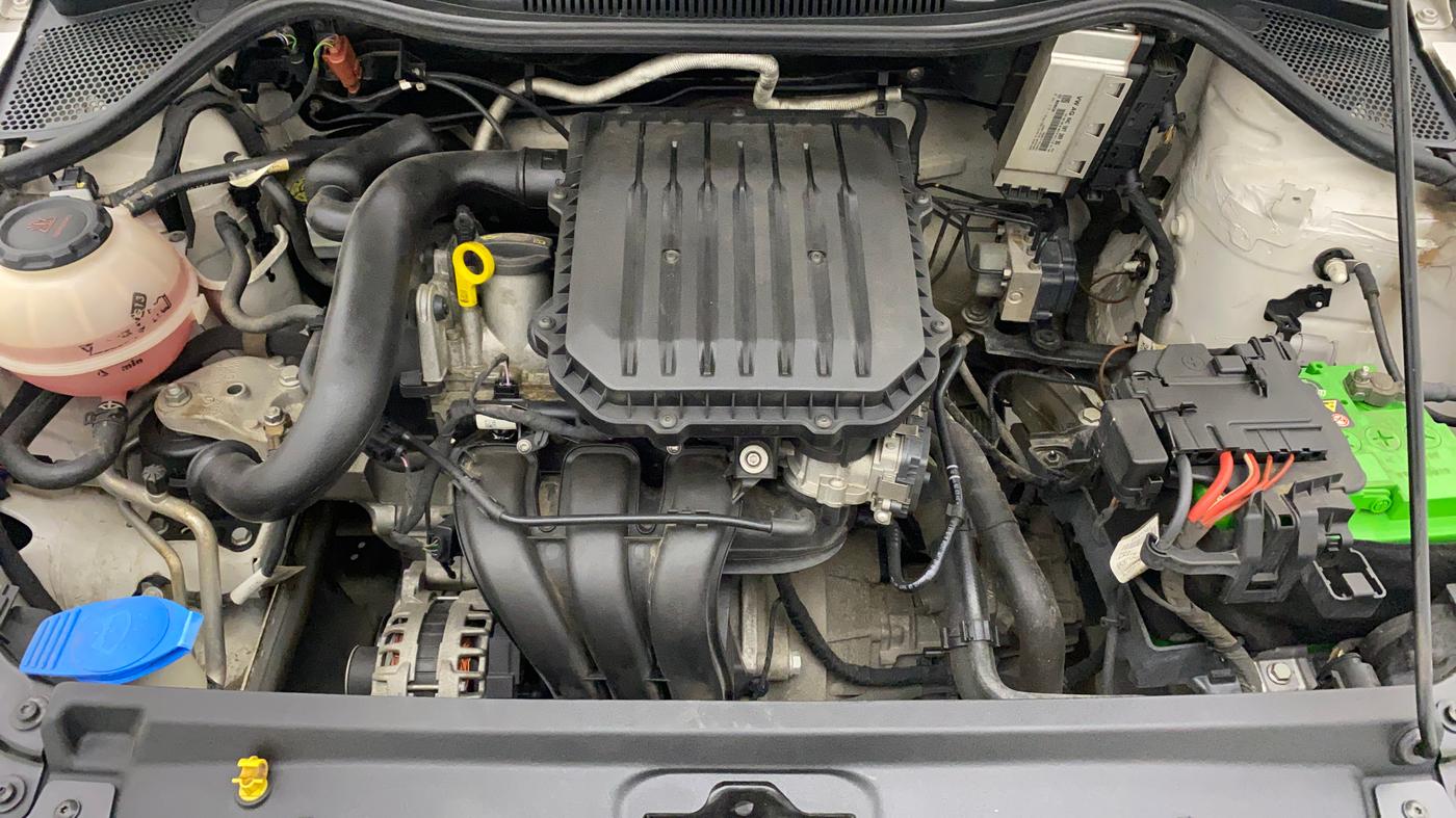2019 Volkswagen Polo HIGHLINE PLUS 1.0, Petrol, Manual, 48,270 km, Open Bonet