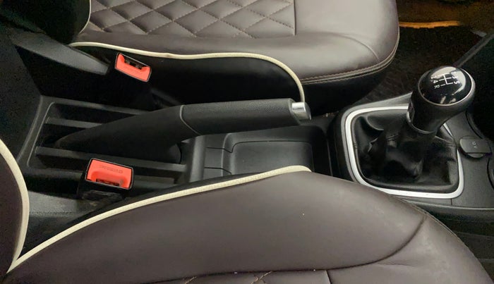 2019 Volkswagen Polo HIGHLINE PLUS 1.0, Petrol, Manual, 48,270 km, Gear Lever
