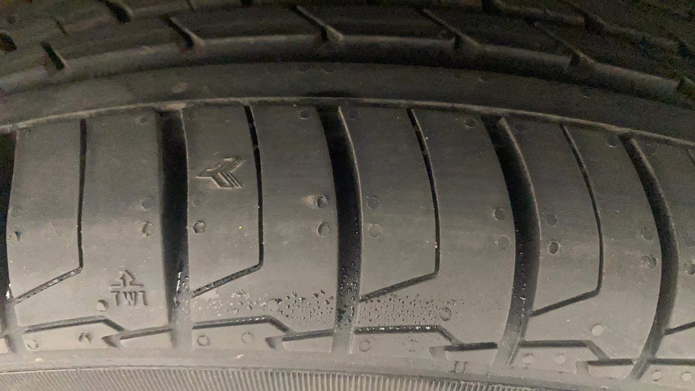 2019 Volkswagen Polo HIGHLINE PLUS 1.0, Petrol, Manual, 48,270 km, Right Front Tyre Tread