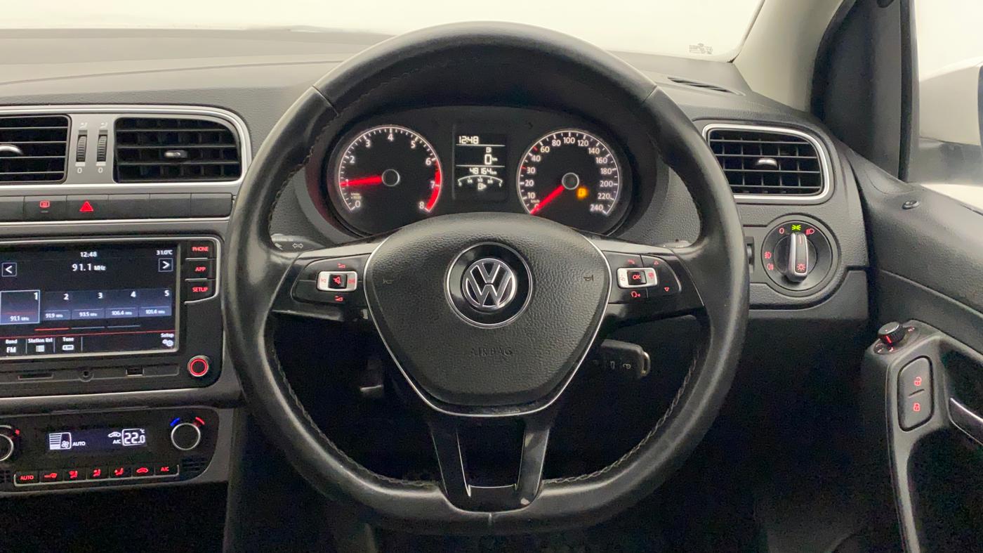 2019 Volkswagen Polo HIGHLINE PLUS 1.0, Petrol, Manual, 48,270 km, Steering Wheel Close Up