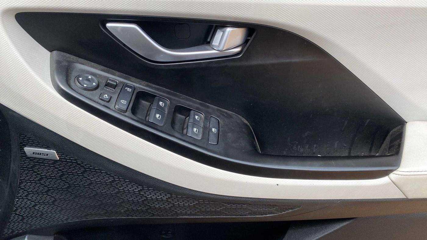 2020 Hyundai Creta SX (O) IVT 1.5 PETROL, Petrol, Automatic, 38,702 km, Driver Side Door Panels Control