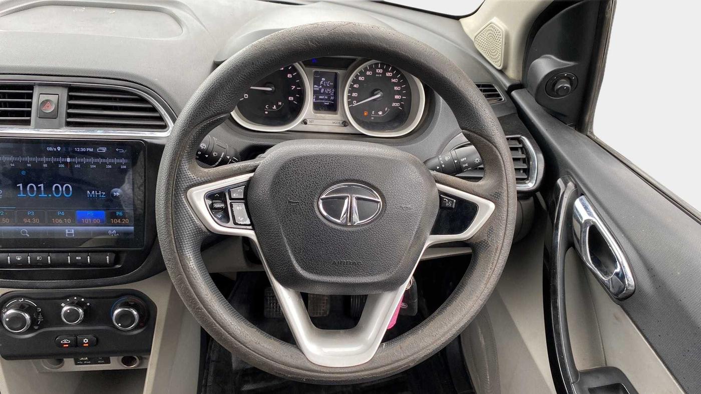 2016 Tata Tiago XZ PETROL, Petrol, Manual, 81,882 km, Steering Wheel Close Up