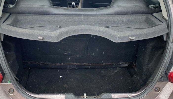 2016 Tata Tiago XZ PETROL, Petrol, Manual, 81,882 km, Boot Inside