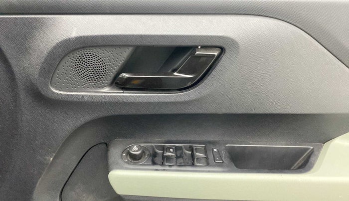 2022 Tata PUNCH ADVENTURE RHYTHM PACK MT, Petrol, Manual, 5,291 km, Driver Side Door Panels Control