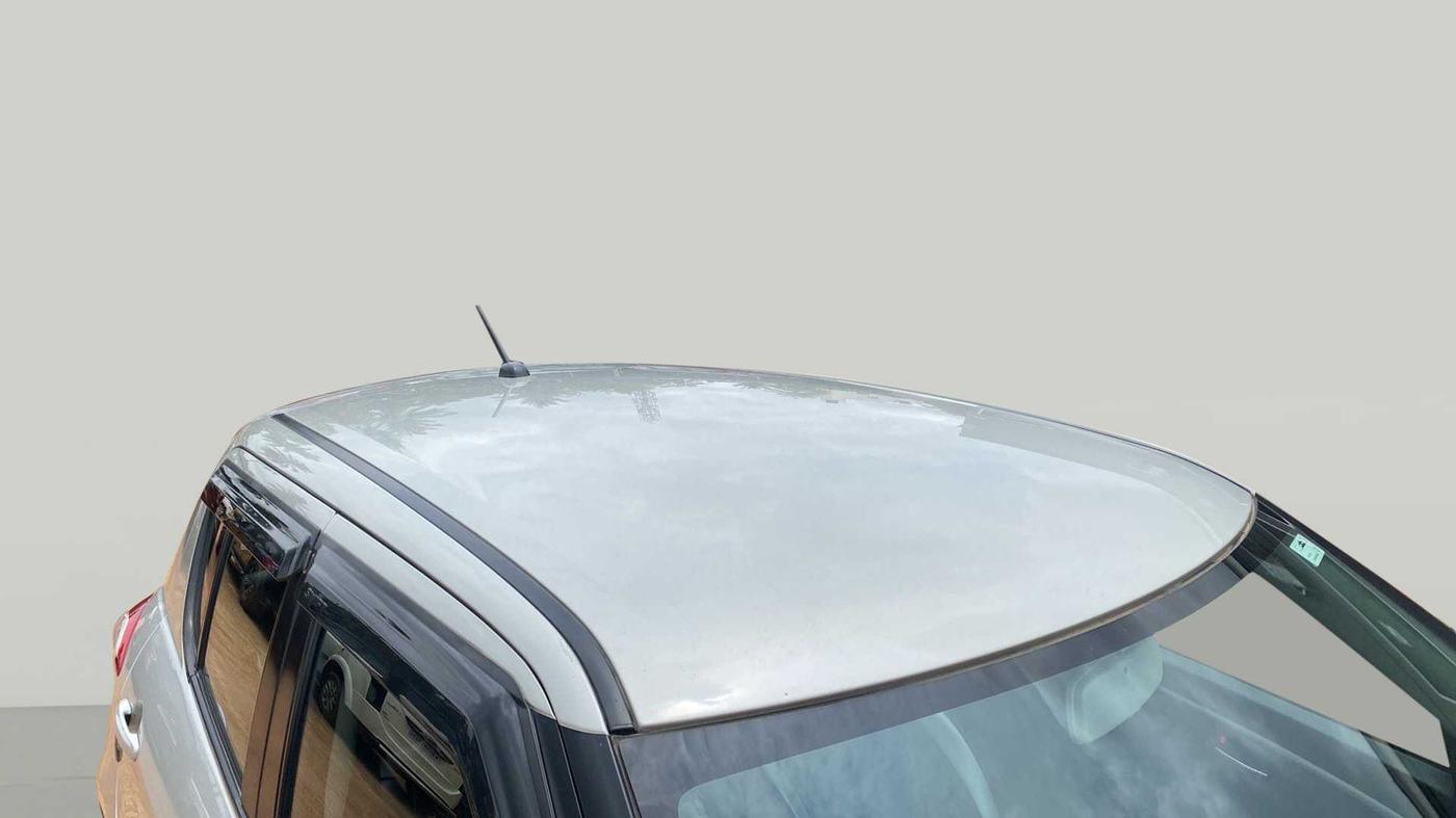 2016 Maruti Swift ZXI, Petrol, Manual, 14,031 km, Roof