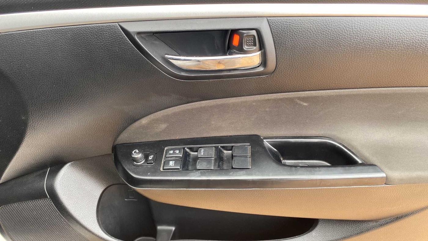 2016 Maruti Swift ZXI, Petrol, Manual, 14,031 km, Driver Side Door Panels Control