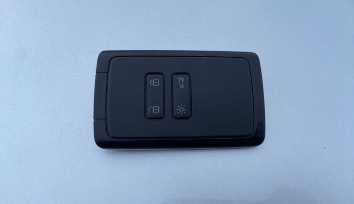 2019 Renault TRIBER RXZ, Petrol, Manual, 47,452 km, Key Close Up