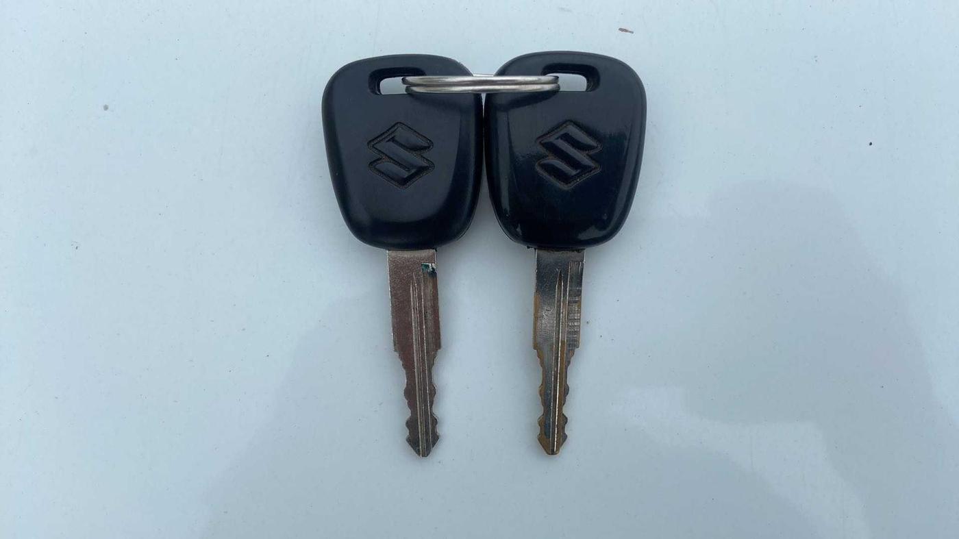 2017 Maruti Alto K10 VXI, Petrol, Manual, 25,242 km, Key Close Up