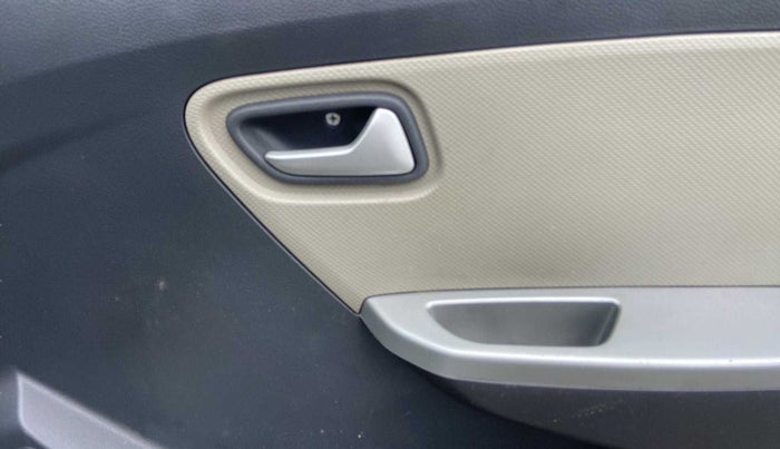 2017 Maruti Alto K10 VXI, Petrol, Manual, 25,242 km, Driver Side Door Panels Control