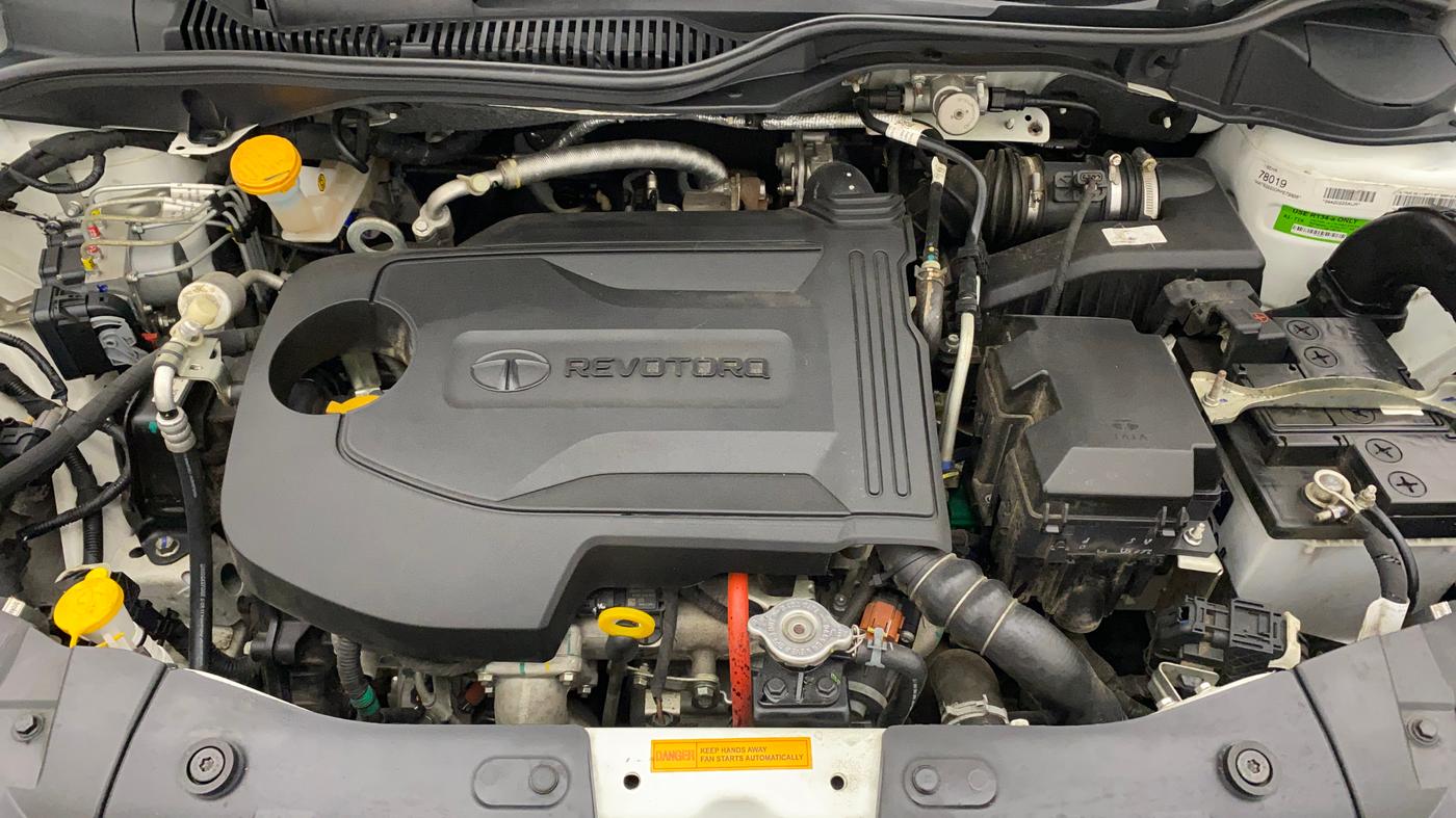 2023 Tata ALTROZ XE PLUS DIESEL, Diesel, Manual, 5,885 km, Open Bonet