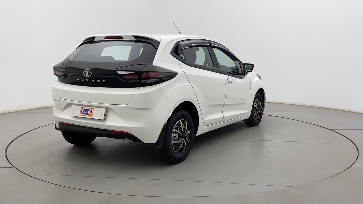 2023 Tata ALTROZ XE PLUS DIESEL, Diesel, Manual, 5,885 km, Right Back Diagonal