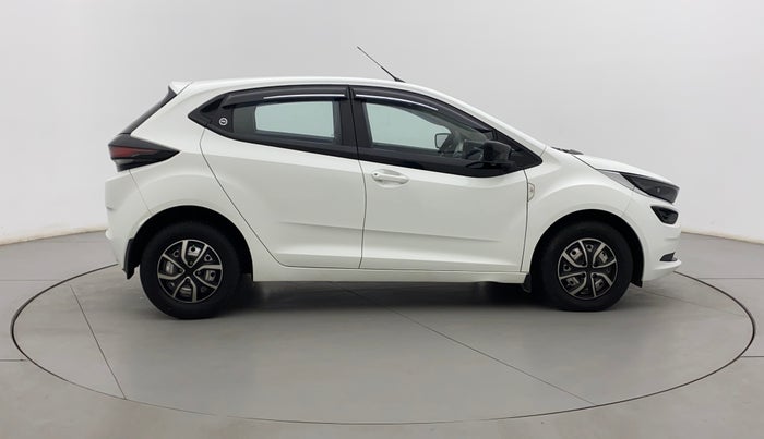 2023 Tata ALTROZ XE PLUS DIESEL, Diesel, Manual, 5,885 km, Right Side View