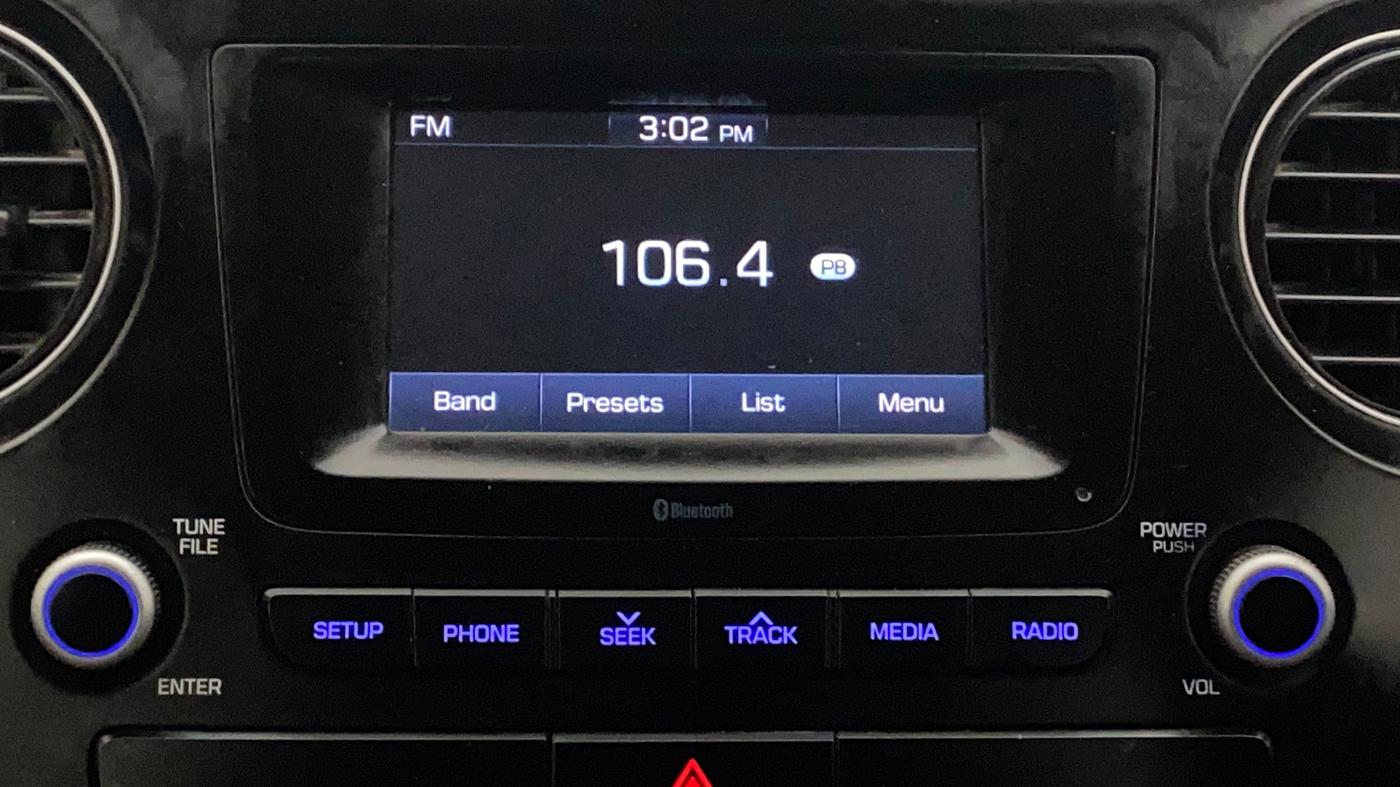 2018 Hyundai Grand i10 MAGNA AT 1.2 KAPPA VTVT, Petrol, Automatic, 67,851 km, Infotainment System