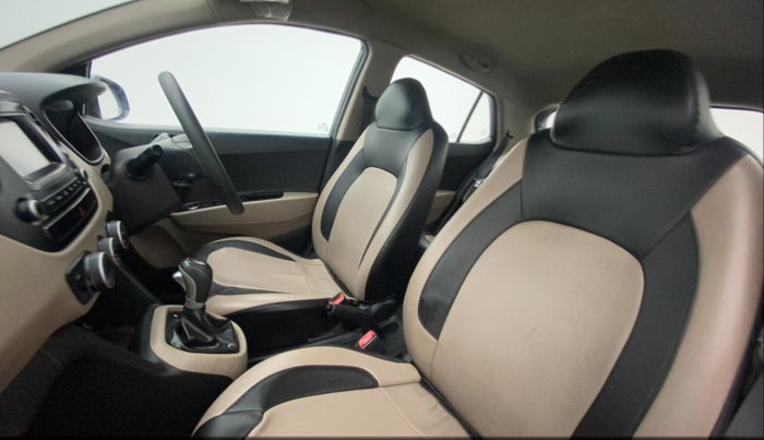 2018 Hyundai Grand i10 MAGNA AT 1.2 KAPPA VTVT, Petrol, Automatic, 67,851 km, Right Side Front Door Cabin
