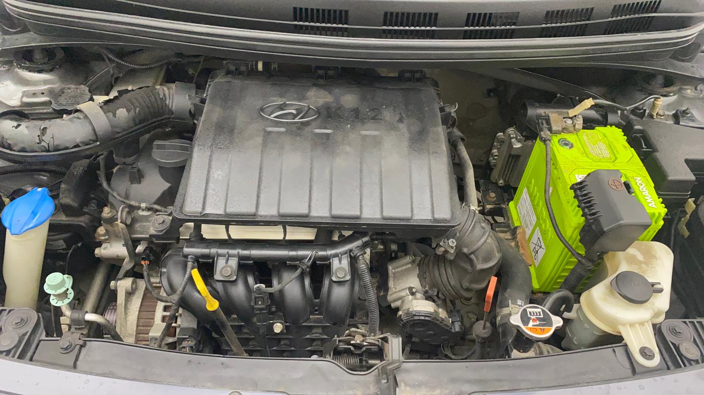 2018 Hyundai Grand i10 MAGNA AT 1.2 KAPPA VTVT, Petrol, Automatic, 67,851 km, Open Bonet